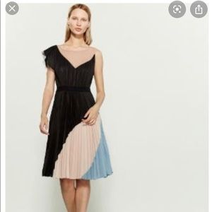 NWT BCBGMAXAZRIA Clara pleated dress Sz L